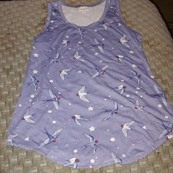 NWOT M LuLaRoe Hummingbird Tank - Picture 3 of 4